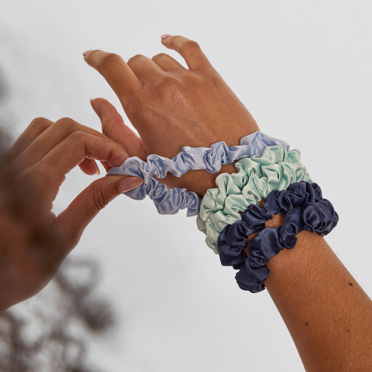Conjunto de 5 peças de scrunchies de cetim franzidos - Garden Bouquet