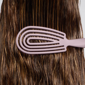 Brosse démêlante flexible violet pâle
