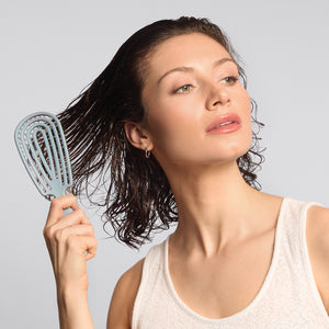 Brosse démêlante flexible bleu brume